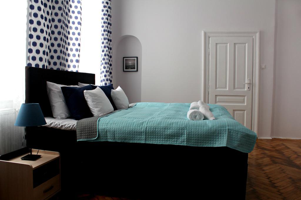 Spot Apartament *